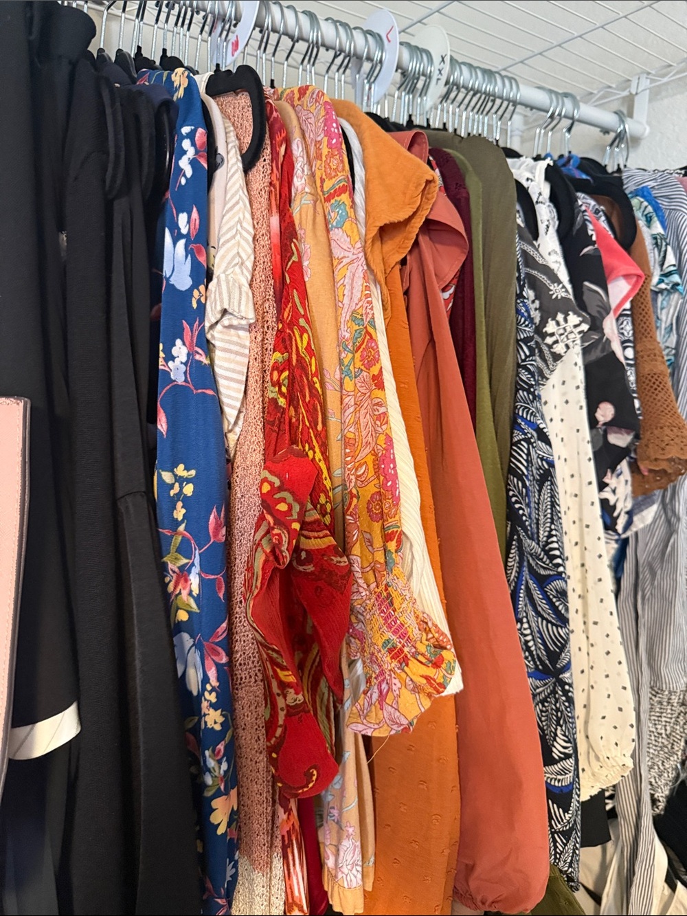 50 Piece Women's Clothing Resale Lot Mall Brands Mixed Styles Reseller Bundle